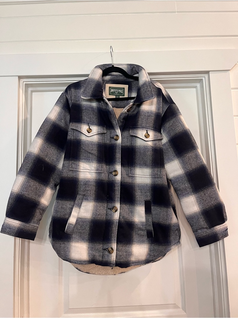 American Eagle Outfitters Black & White Plaid Puffer Shacket
